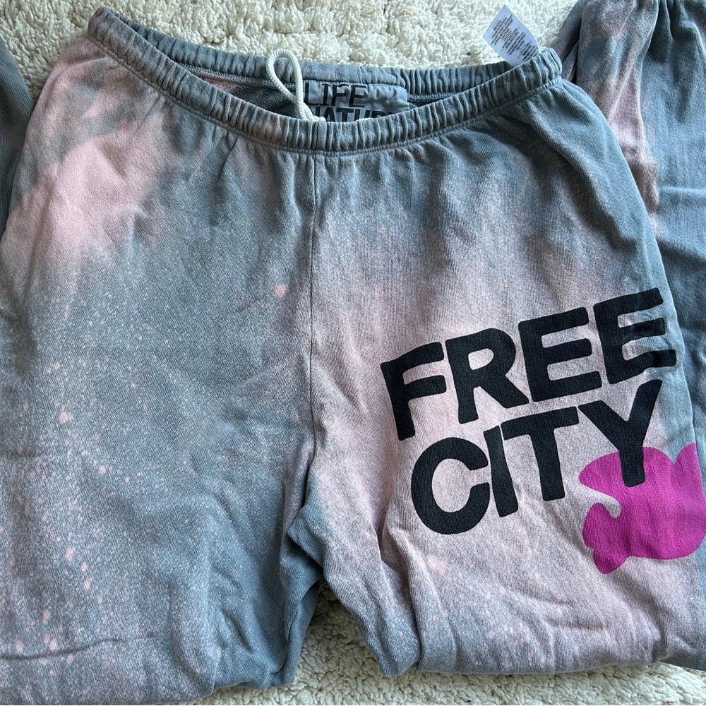 FREECITY-Customized Gray and Pink Jogger, Size S